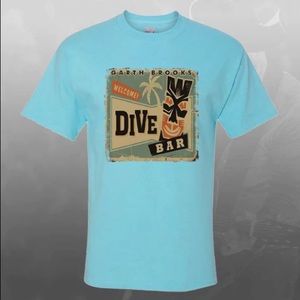 Garth Brooks Dive Bar Concert TShirt Small